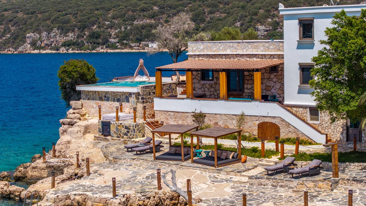 Exclusive Experience